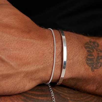 Vidar – Dubbelt armbandsset i stilrent silver
