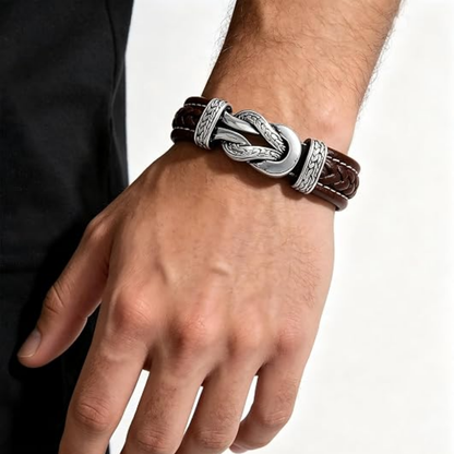 Gunnar – Läderarmband med flätade detaljer och knutspänne